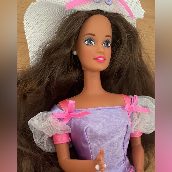 Barbie Sweet Magnolia Brunette 1996 - Picture 2 of 4